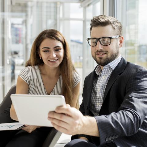 الكفاءة في خفض التكاليف : كيف تساهم اللوجستيات الذكية في إنقاذ المزيد من الأرواح